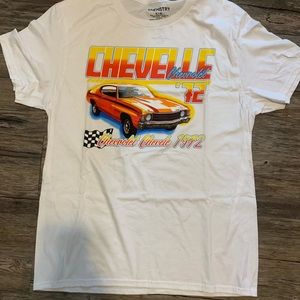 WHITE RACE CAR GRAPHIC TEE SHIRT CHEVELL